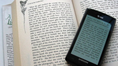 Книга или телефон?